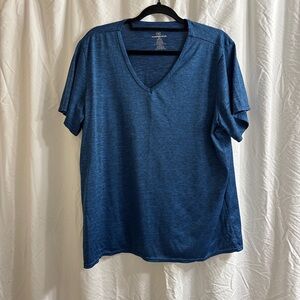 Real Essentials Athletic Top. Size 2X.